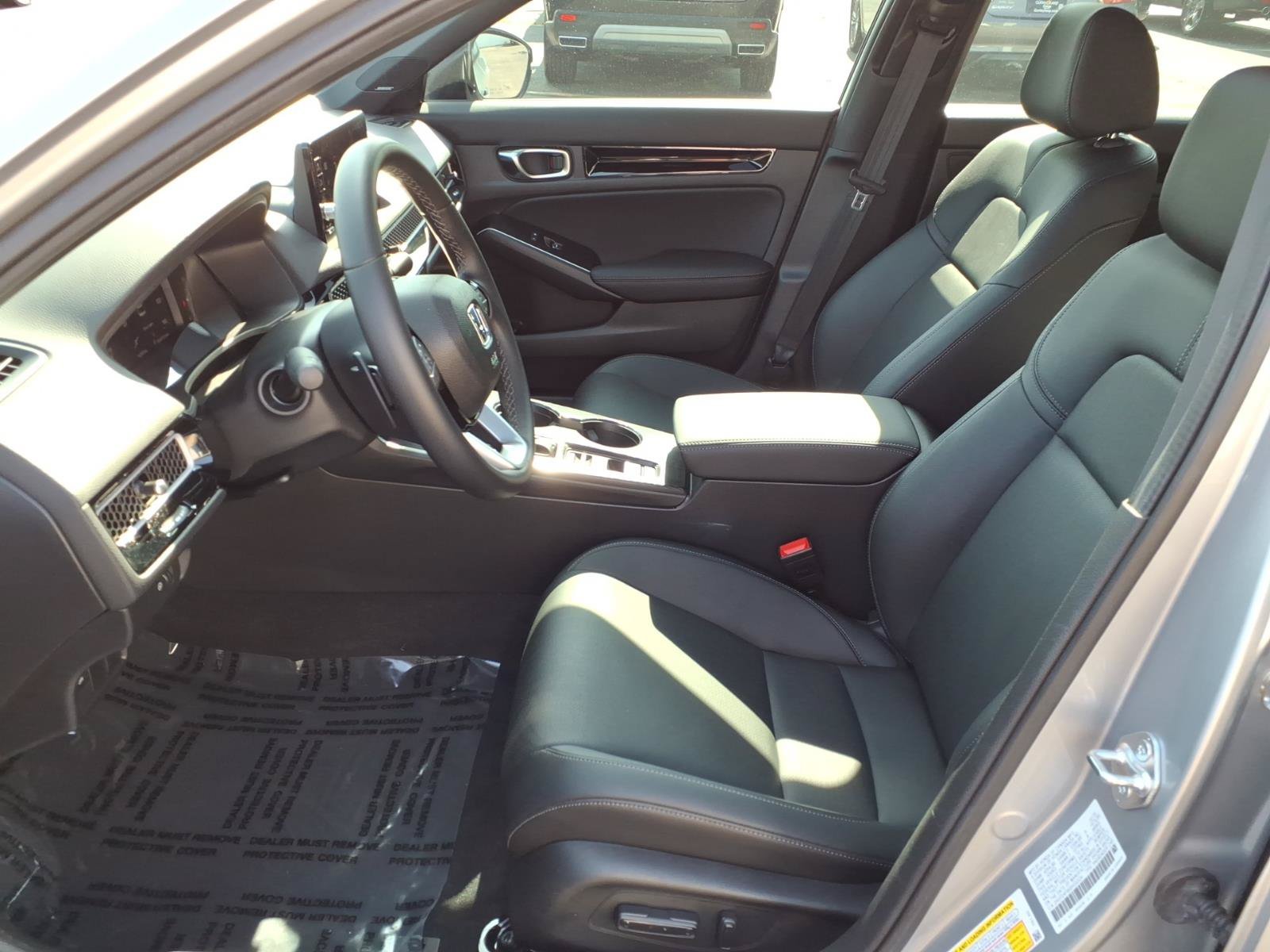 Certified 2025 Honda Civic Sport Touring image 4