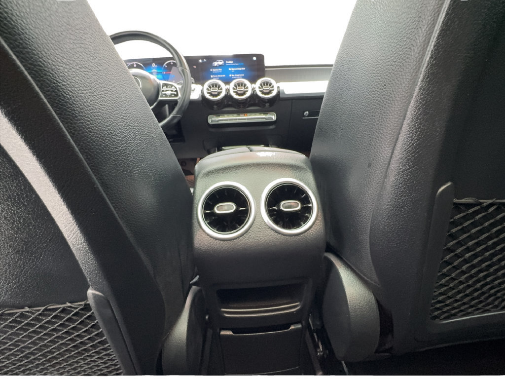 Used 2022 Mercedes-Benz EQB 300 4MATIC image 41