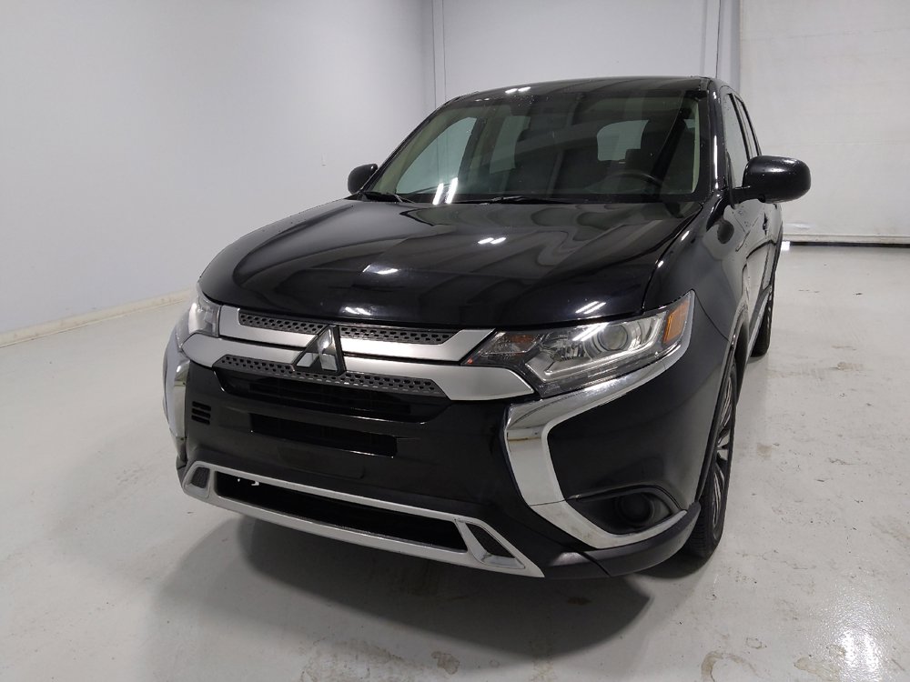 Used 2020 Mitsubishi Outlander ES image 15