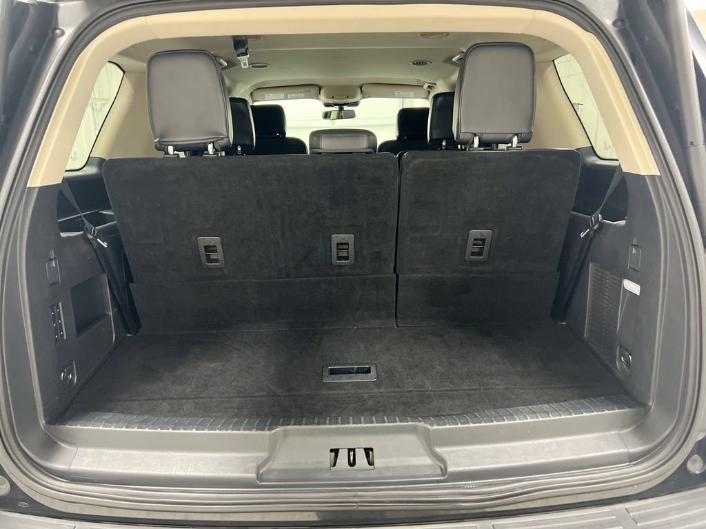 Used 2024 Ford Expedition XLT AWD/4WD image 25