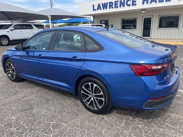 Used 2022 Volkswagen Jetta Sport FWD image 6