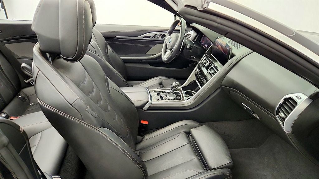Used 2021 BMW M850i xDrive Convertible AWD/4WD image 21
