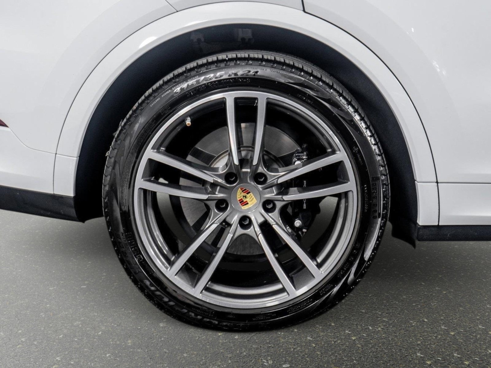 Used 2023 Porsche Cayenne Turbo w/ Premium Package Plus (PI3) AWD/4WD image 10