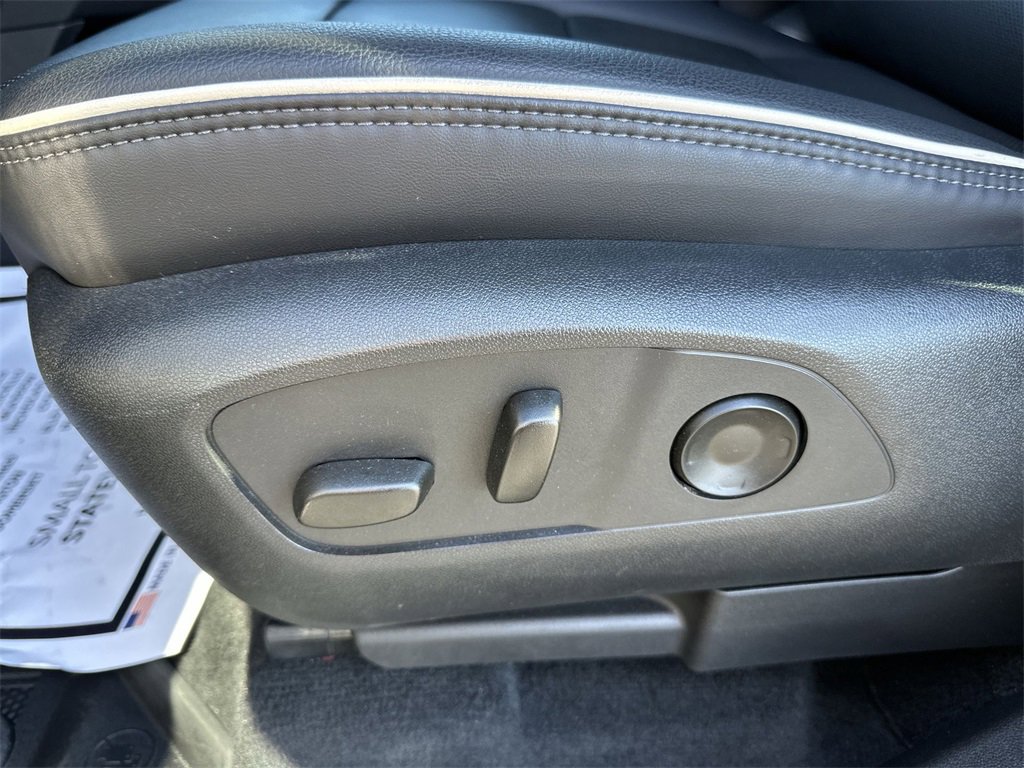 Used 2024 GMC Acadia Denali w/ Super Cruise Package image 12