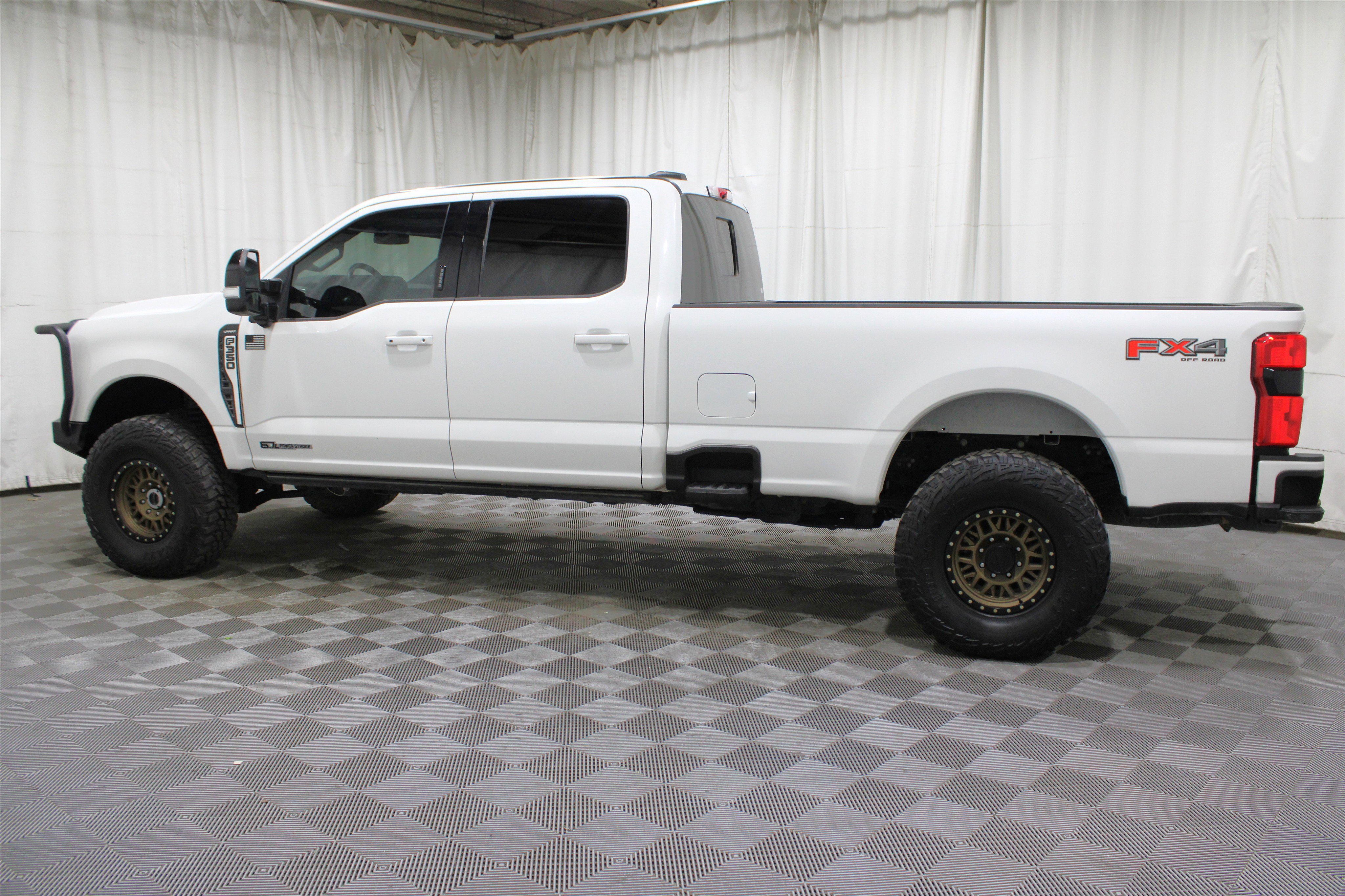 Used 2024 Ford F350 Lariat w/ Lariat Ultimate Package image 42