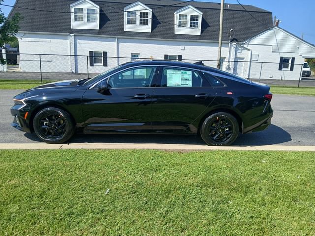 New 2026 Kia K5 LXS FWD image 3