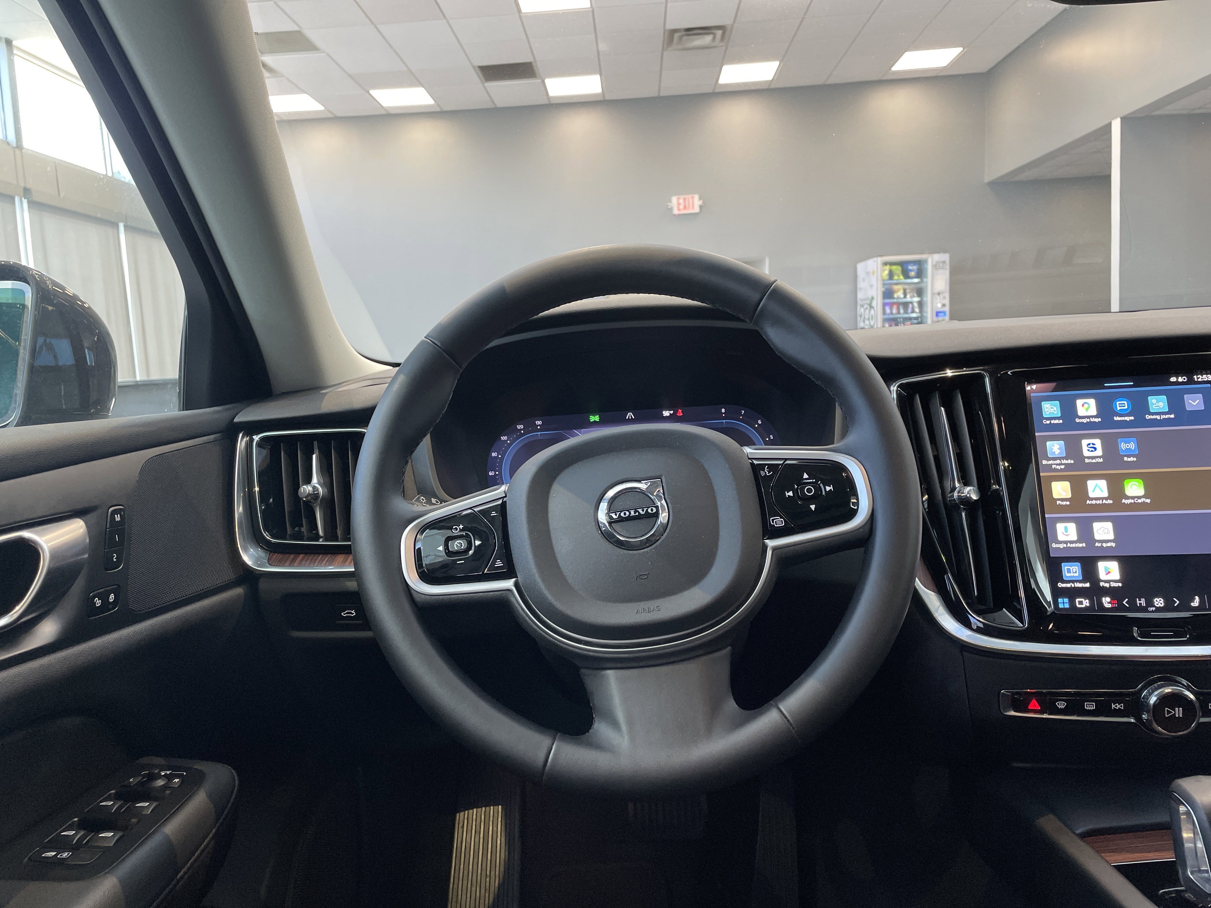 Used 2025 Volvo V60 B5 Cross Country Plus AWD/4WD image 19