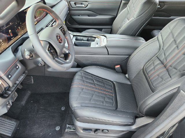 New 2026 Nissan Armada PRO-4X AWD/4WD image 9