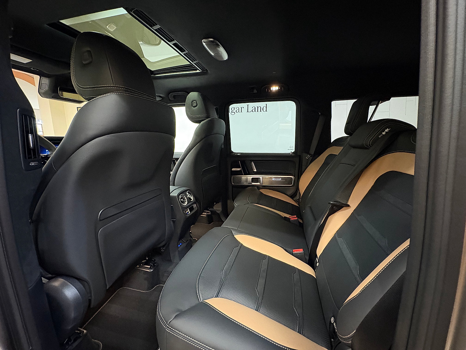 New 2027 Mercedes-Benz G 63 AMG 4MATIC image 32