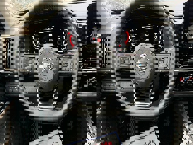 New 2025 Nissan Pathfinder Platinum w/ Cargo Package image 24