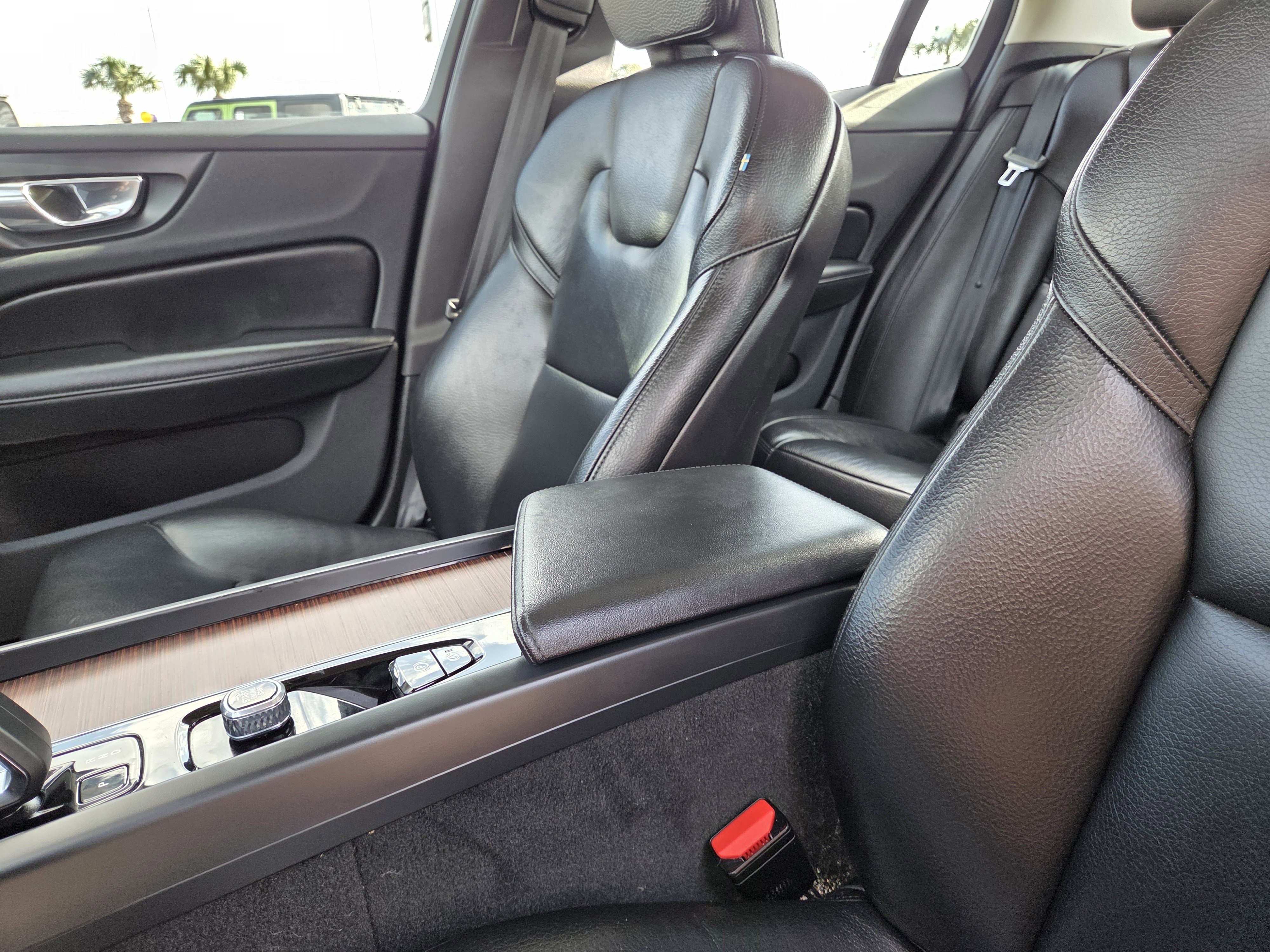 Used 2024 Volvo S60 B5 Plus image 26