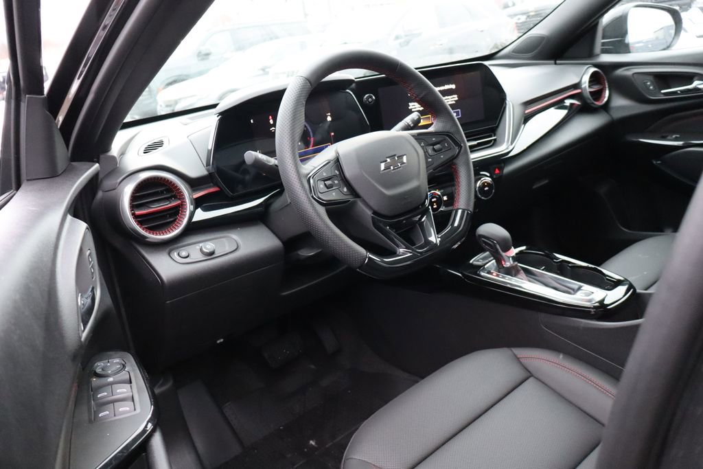 New 2026 Chevrolet Trax RS w/ Sunroof Package image 10