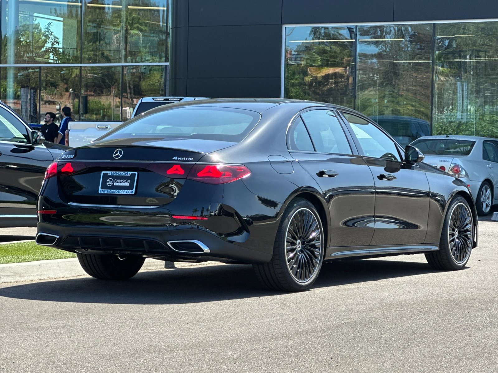 New 2027 Mercedes-Benz E 450 4MATIC Sedan image 3