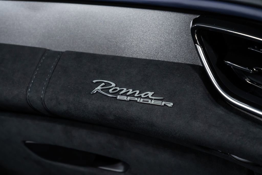 Used 2025 Ferrari Roma Spider RWD image 43