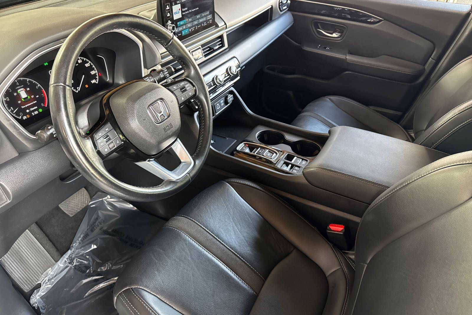 Certified 2025 Honda Pilot EX-L image 4