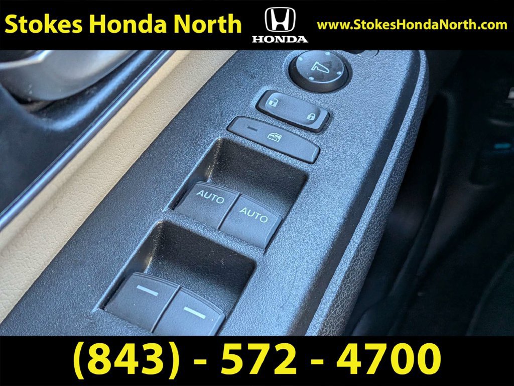 Used 2017 Honda CR-V Touring image 29