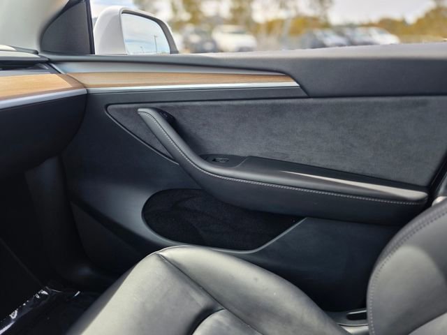 Used 2023 Tesla Model Y Long Range image 28