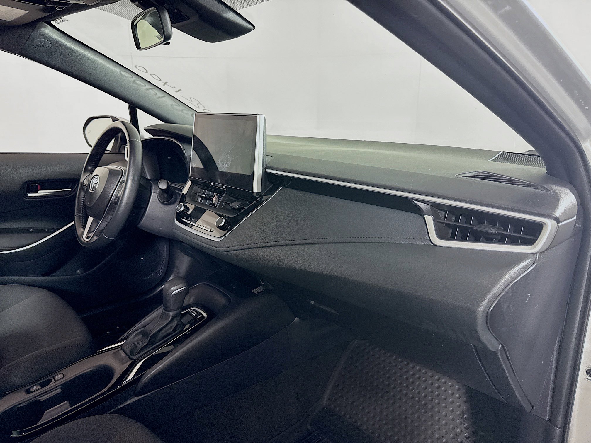 Certified 2025 Toyota Corolla SE w/ SE Premium Package image 26