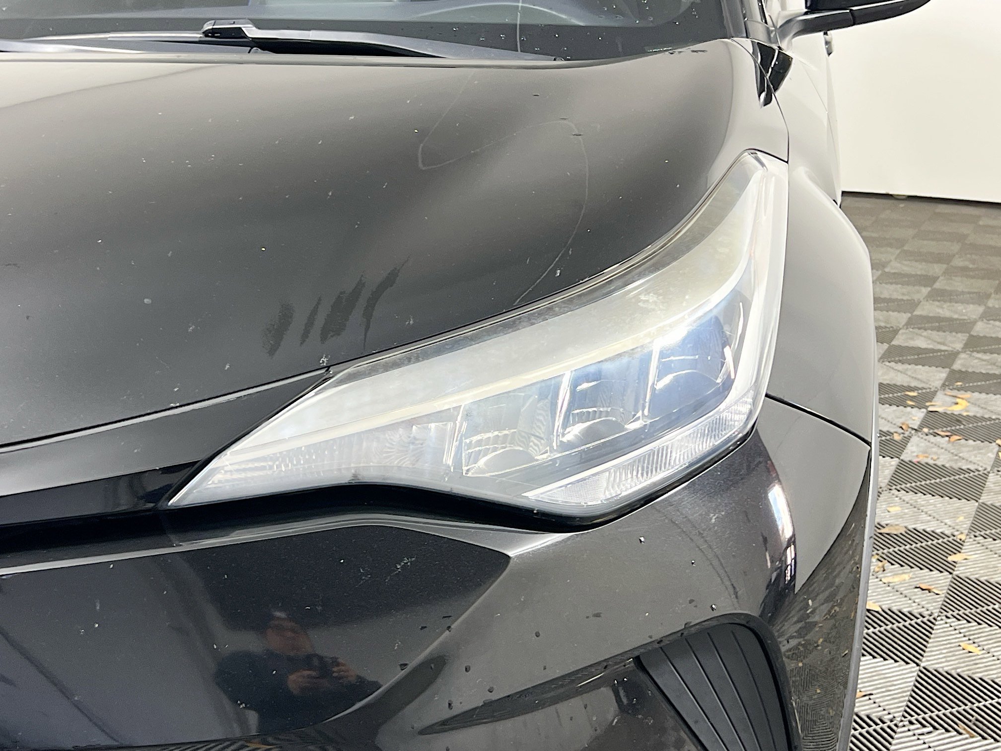 Used 2020 Toyota C-HR XLE image 11