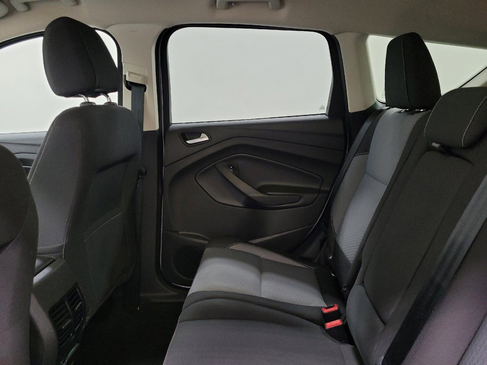 Used 2017 Ford Escape SE w/ SE Cold Weather Package image 18