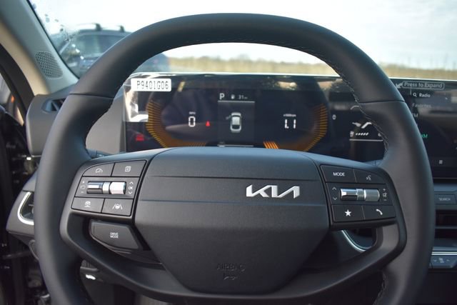 New 2026 Kia K4 EX image 24