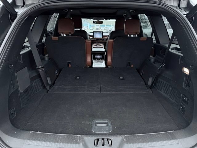 Certified 2023 Lincoln Aviator Reserve w/ Equipment Group 201A AWD/4WD image 13