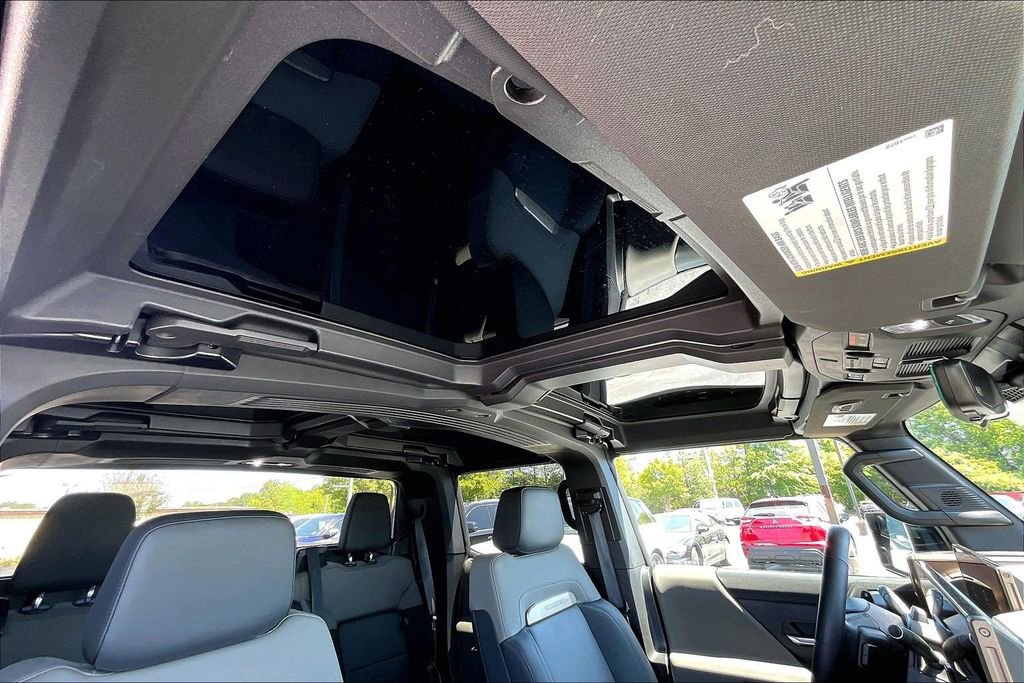 Used 2024 GMC Hummer EV 3X w/ Extreme Off-Road Package AWD/4WD image 28