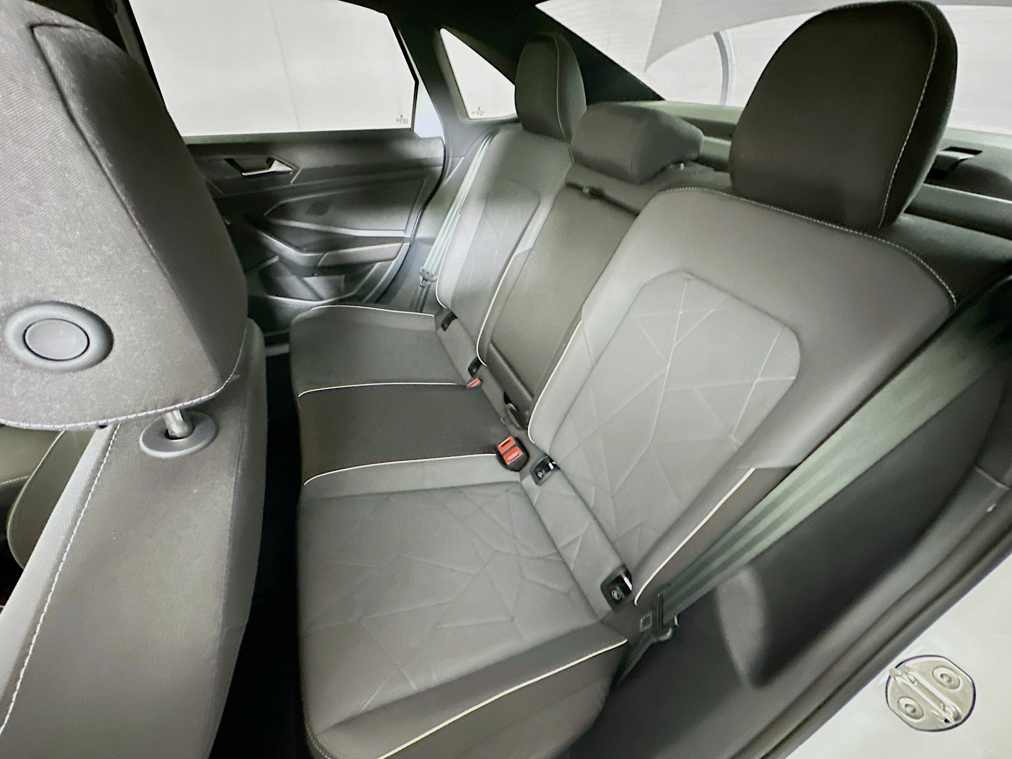 Used 2025 Volkswagen Jetta Sport image 25