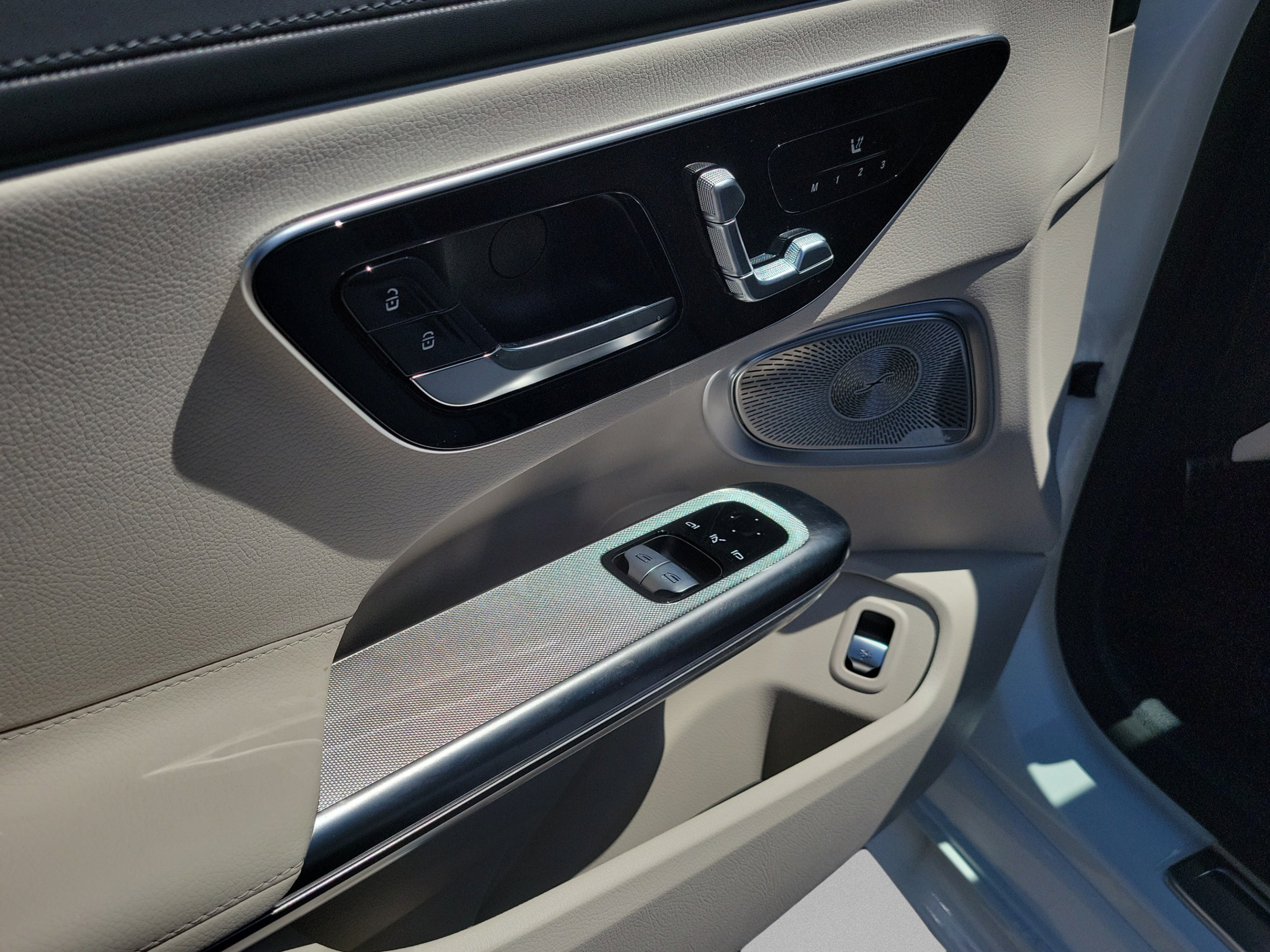 New 2026 Mercedes-Benz CLE 300 4MATIC Coupe image 8