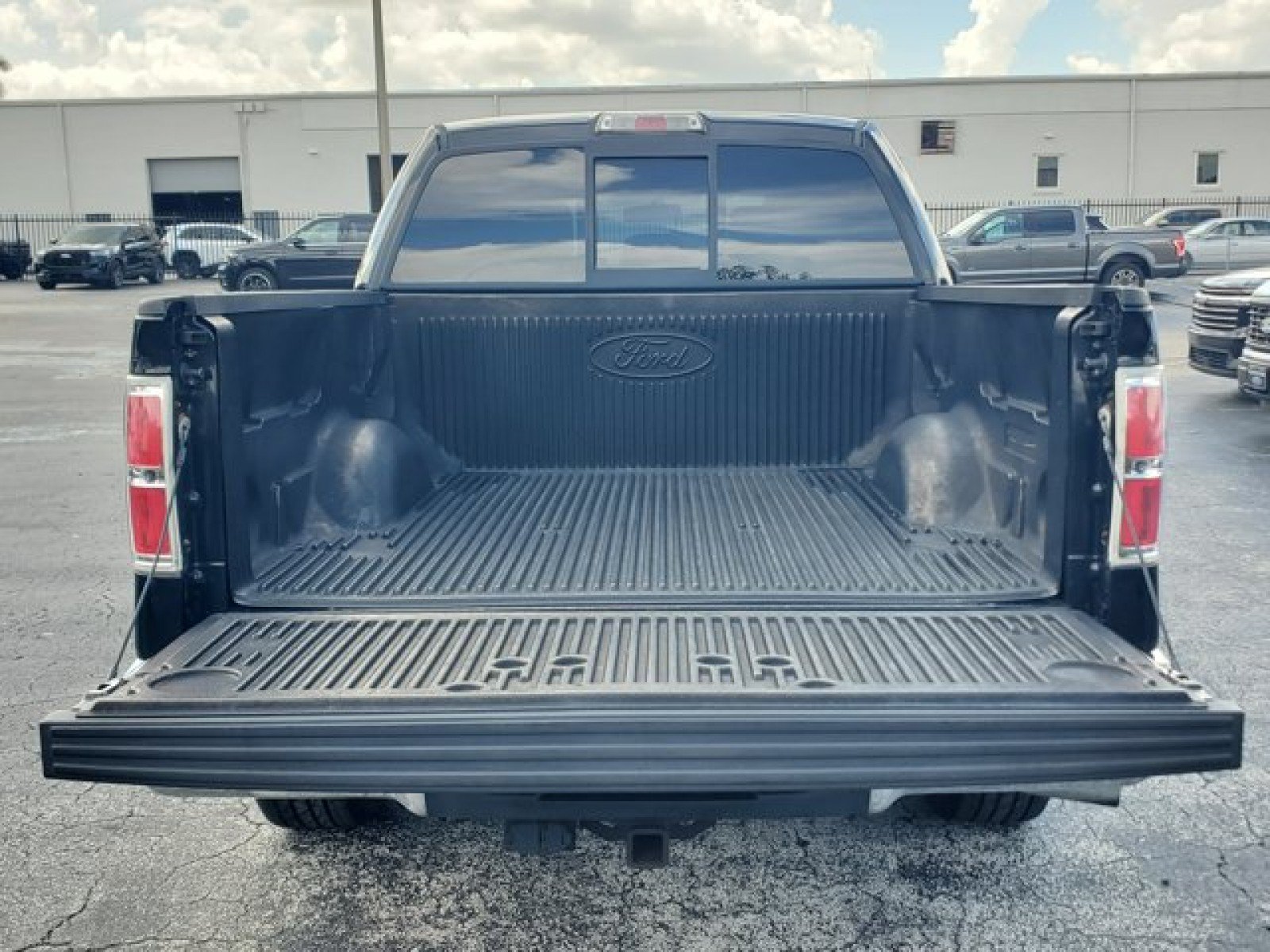 Used 2013 Ford F150 XLT w/ Luxury Equipment Group RWD image 8