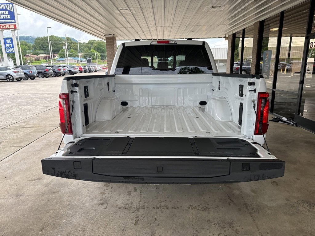 New 2025 Ford F150 XLT w/ Equipment Group 303A High image 22