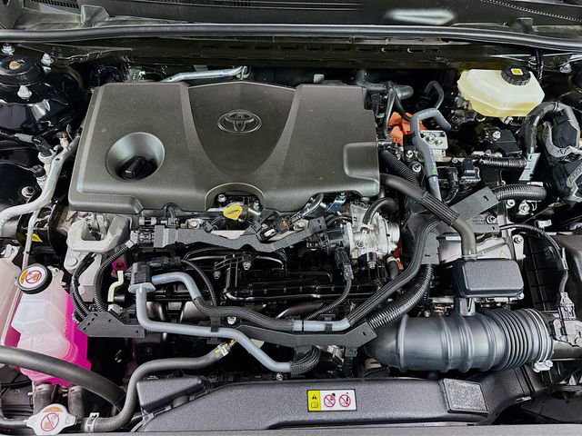Used 2025 Toyota Camry XSE FWD image 31