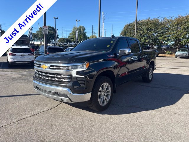 Used 2022 Chevrolet Silverado 1500 LTZ AWD/4WD image 7