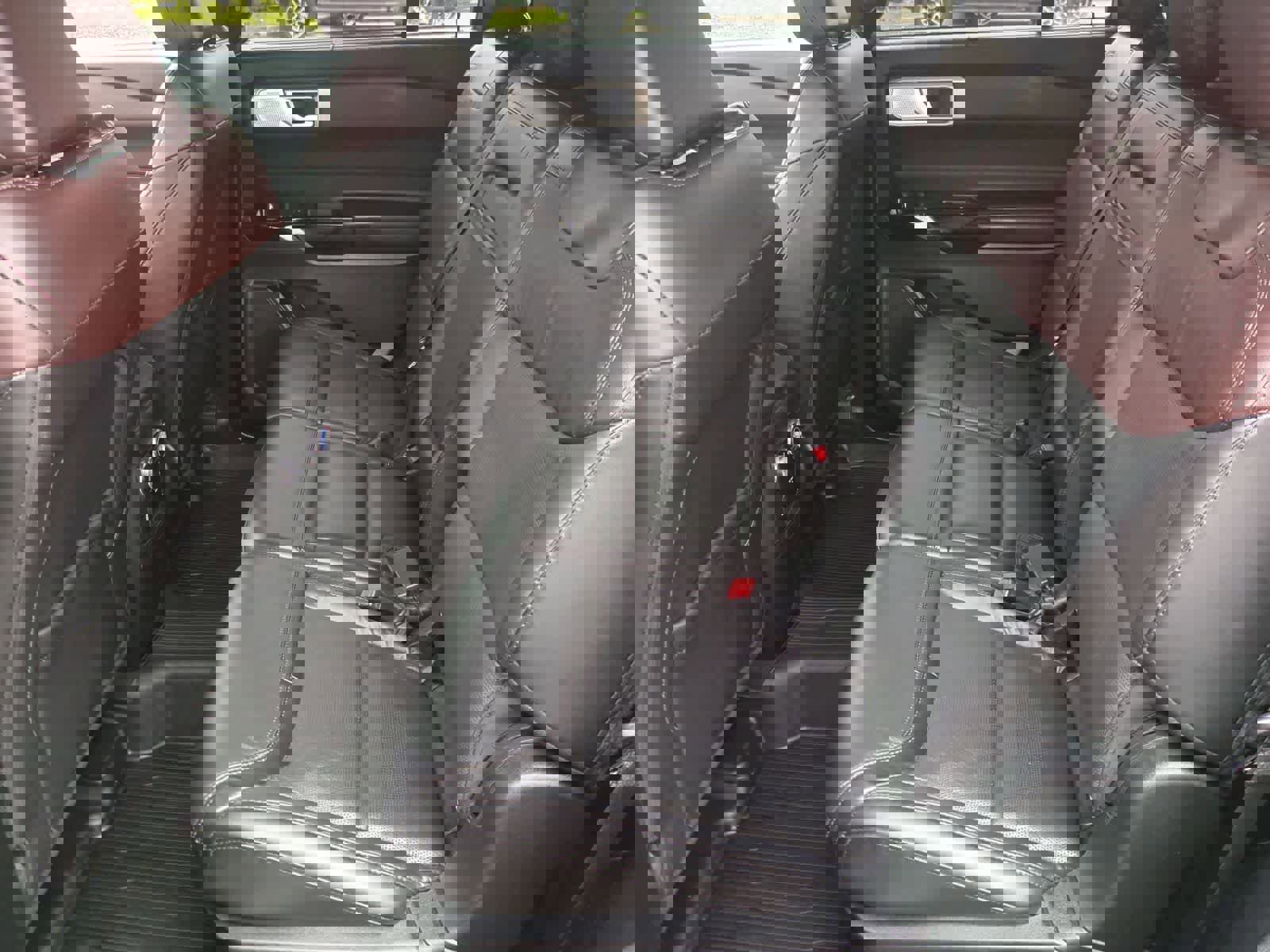 Used 2023 Ford Explorer Platinum w/ Technology Package image 19