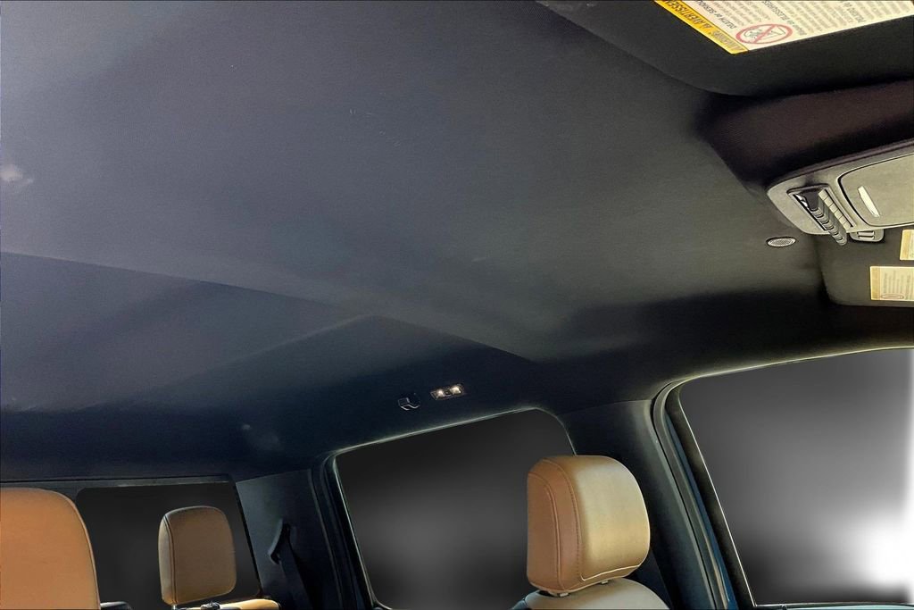 Used 2023 Ford F250 Lariat w/ Chrome Package image 29