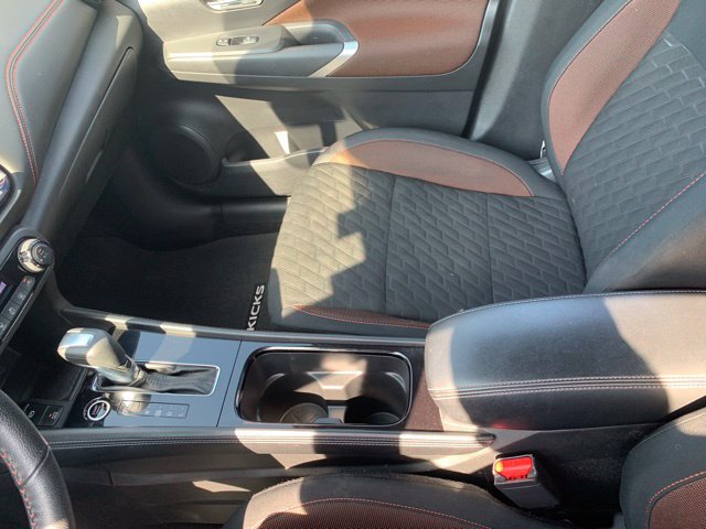 Used 2022 Nissan Kicks SR FWD image 34