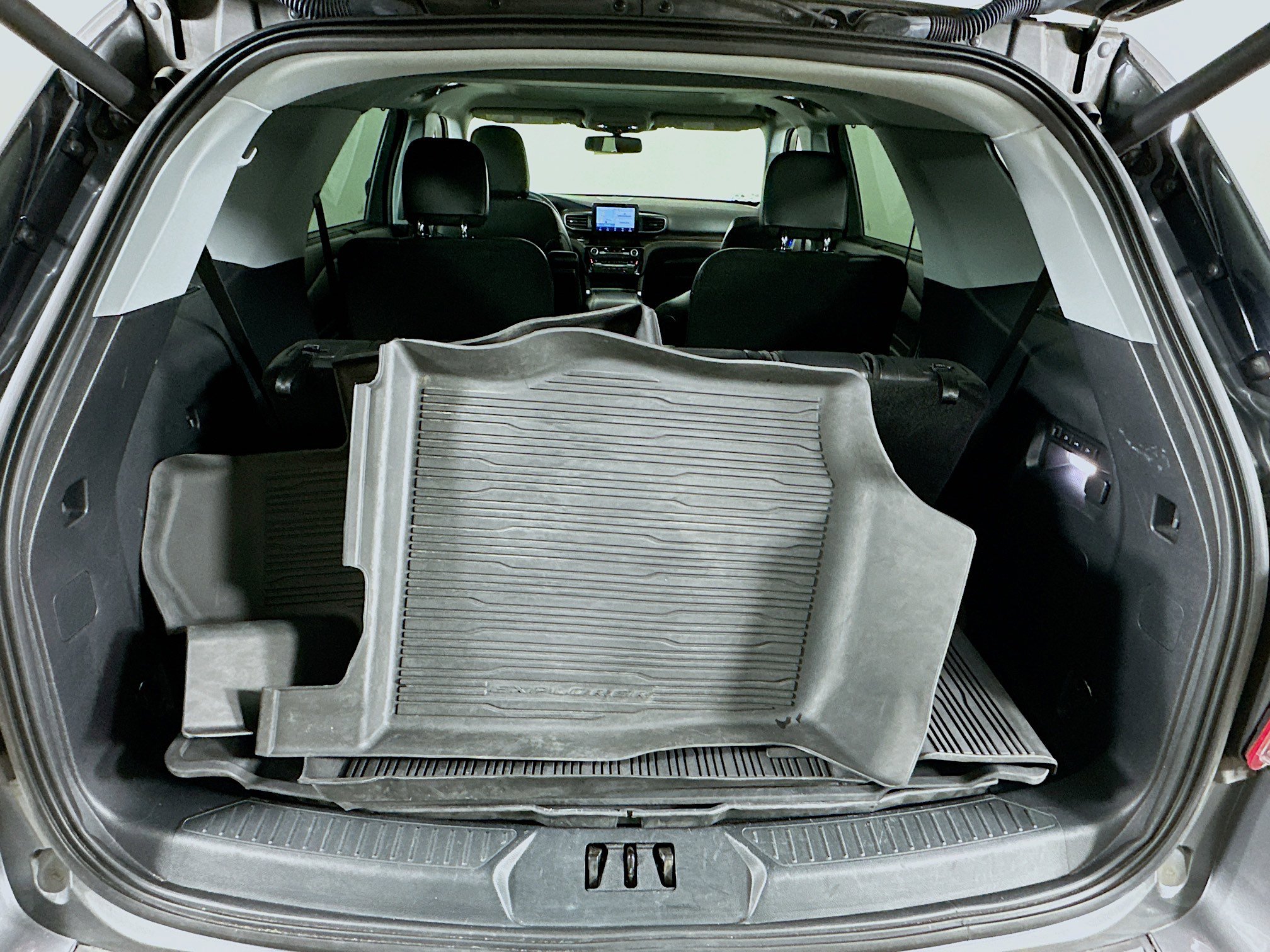 Used 2021 Ford Explorer Limited w/ Equipment Group 301A image 34