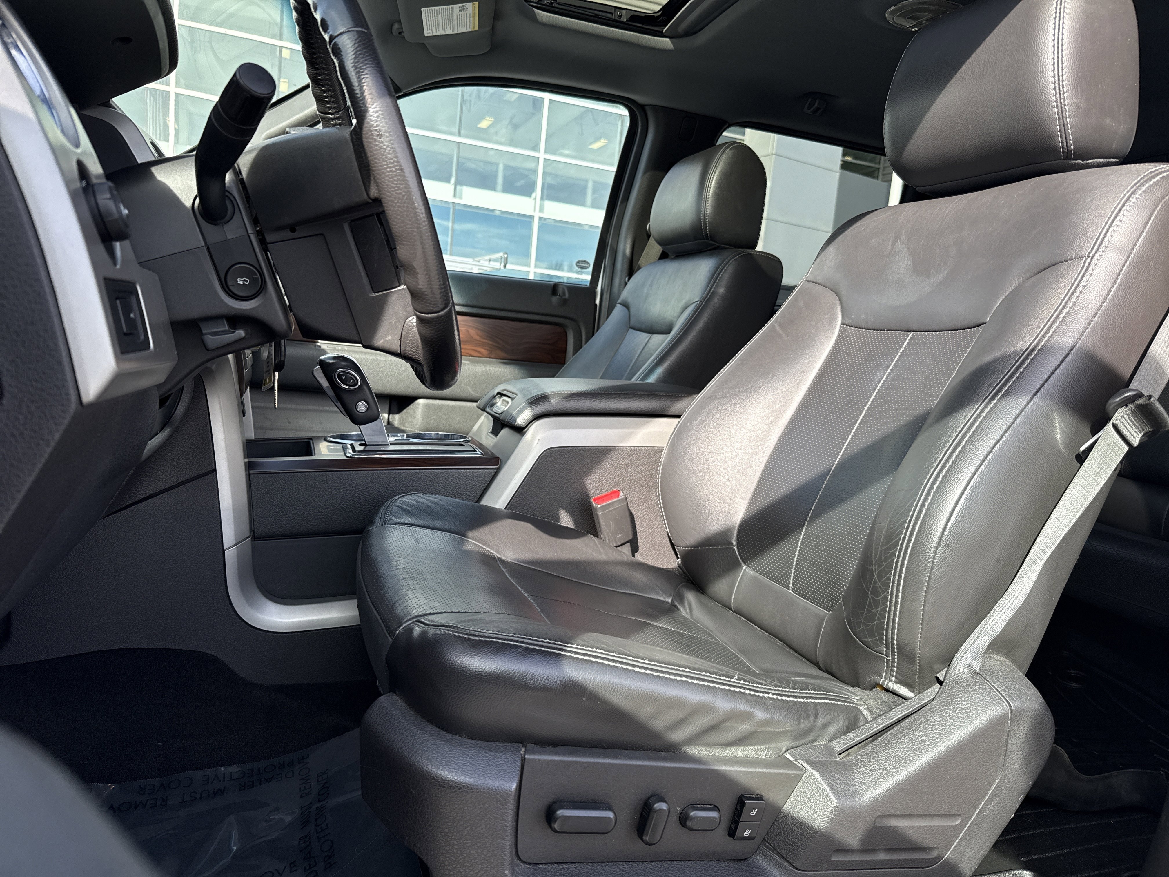 Used 2012 Ford F150 Lariat w/ Lariat Chrome Pkg image 12