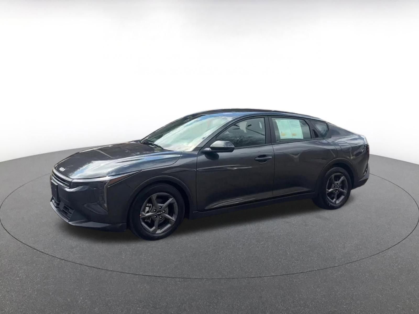 Used 2025 Kia K4 LXS image 8