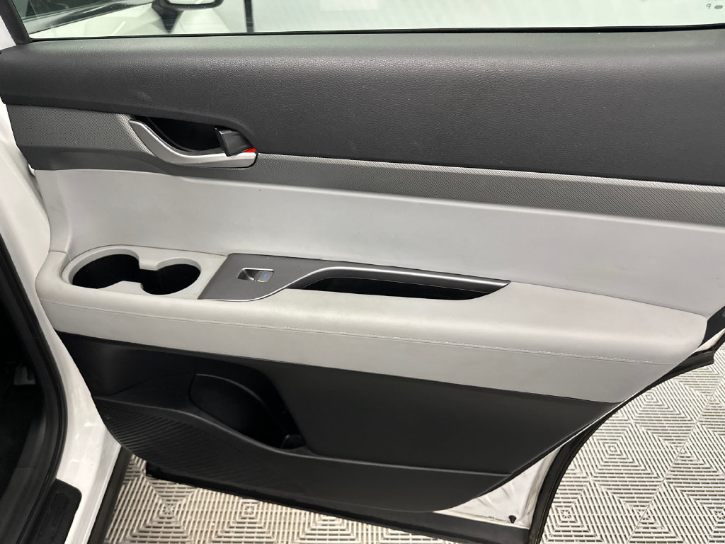 Used 2024 Hyundai Palisade SEL FWD image 17