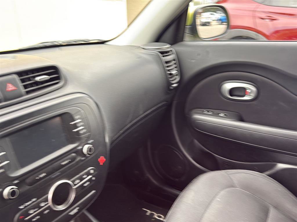 Used 2017 Kia Soul + FWD image 16