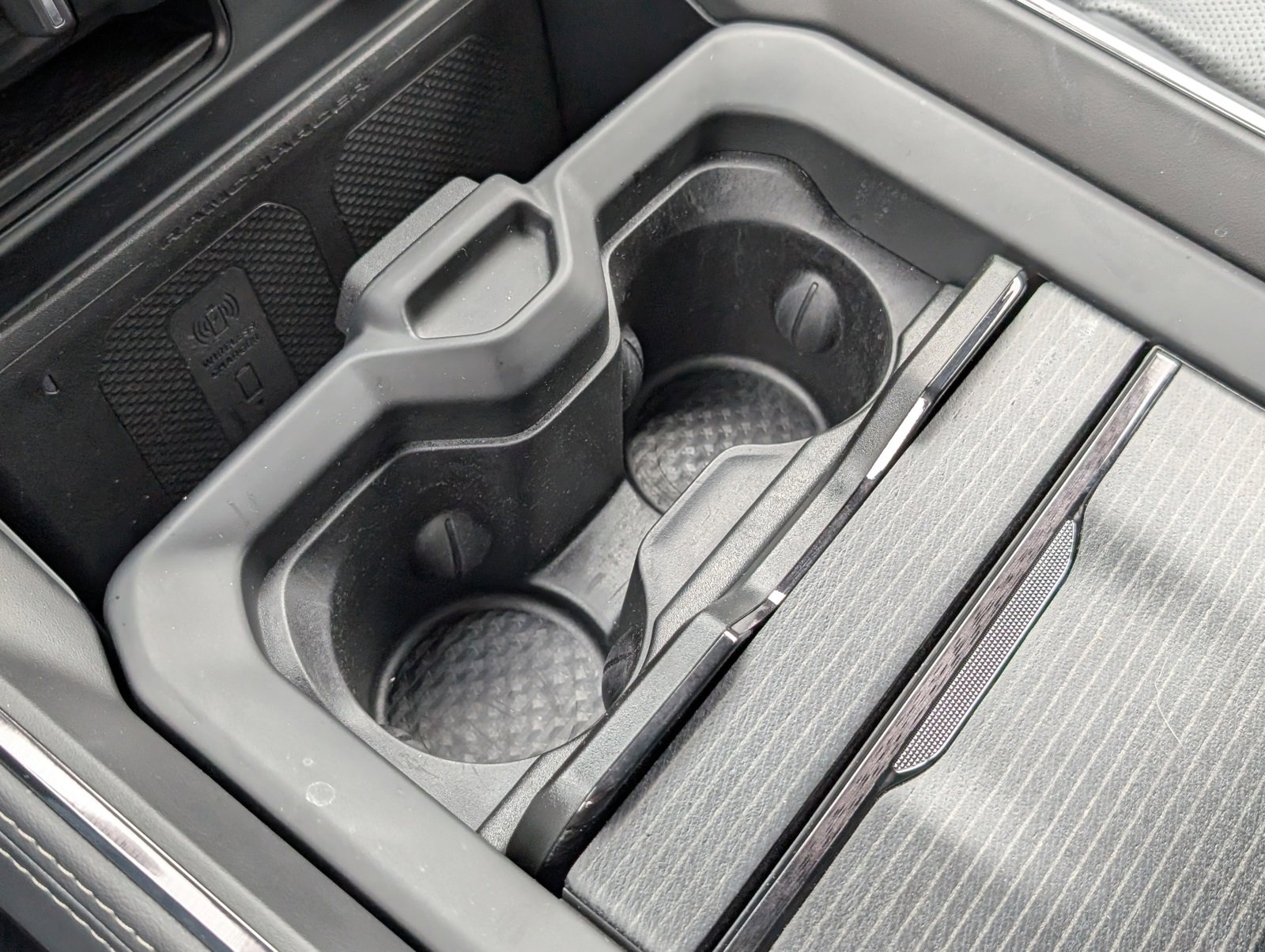 Used 2024 RAM 2500 Limited image 21