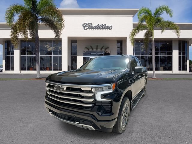 Used 2023 Chevrolet Silverado 1500 High Country w/ Z71 Off-Road Package AWD/4WD image 5
