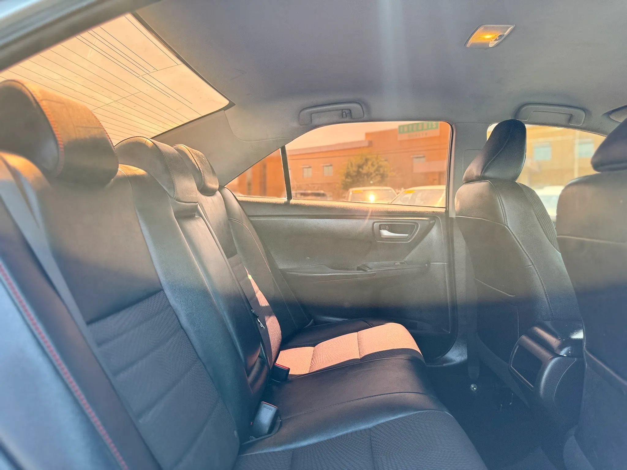 Used 2017 Toyota Camry SE FWD image 20