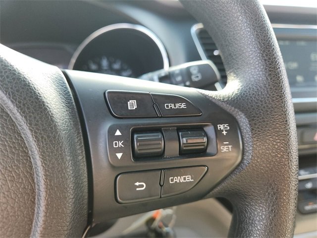 Used 2021 Kia Sedona LX image 25