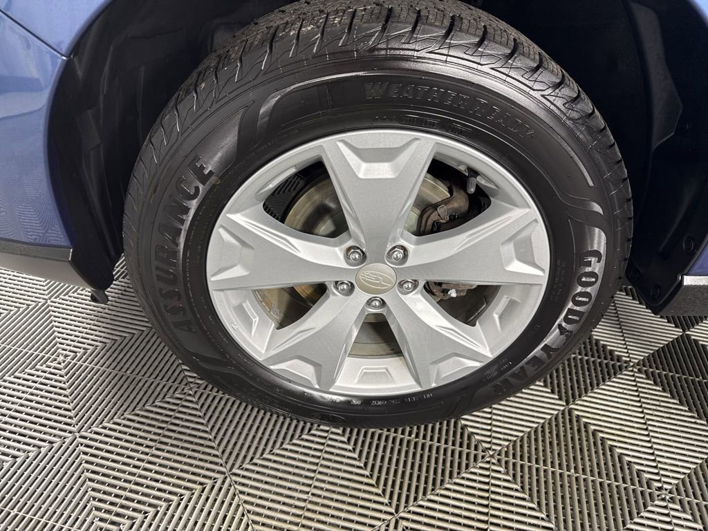 Used 2016 Subaru Forester 2.5i Limited AWD/4WD image 10