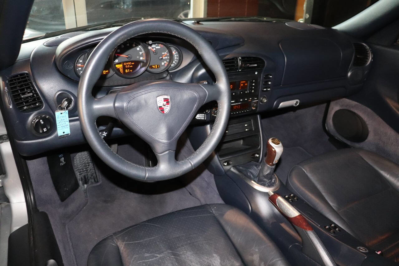 Used 2003 Porsche 911 Carrera 4 image 29