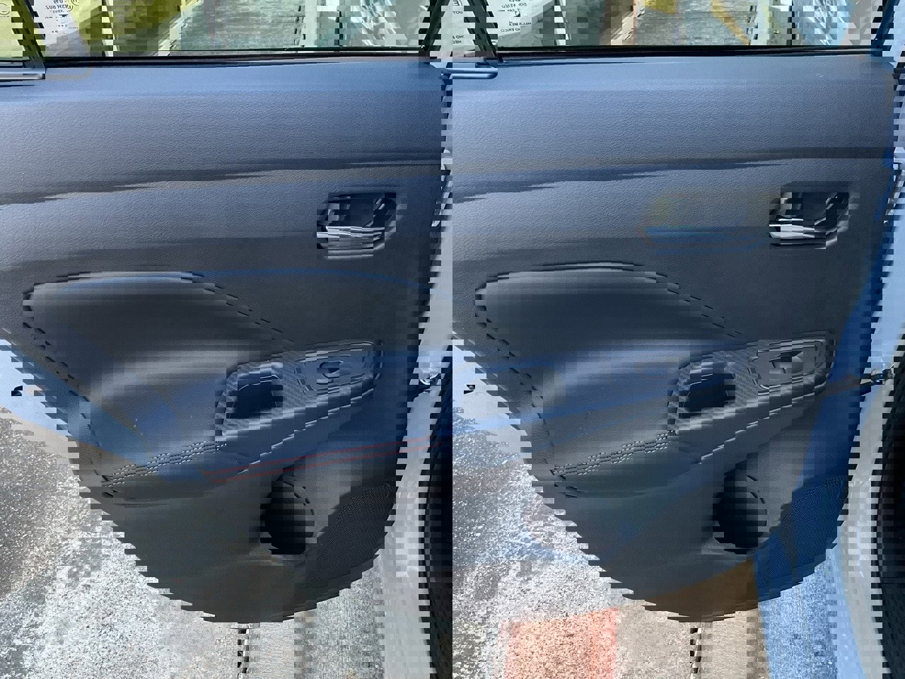 New 2025 Nissan Versa SR w/ Trunk Package image 15