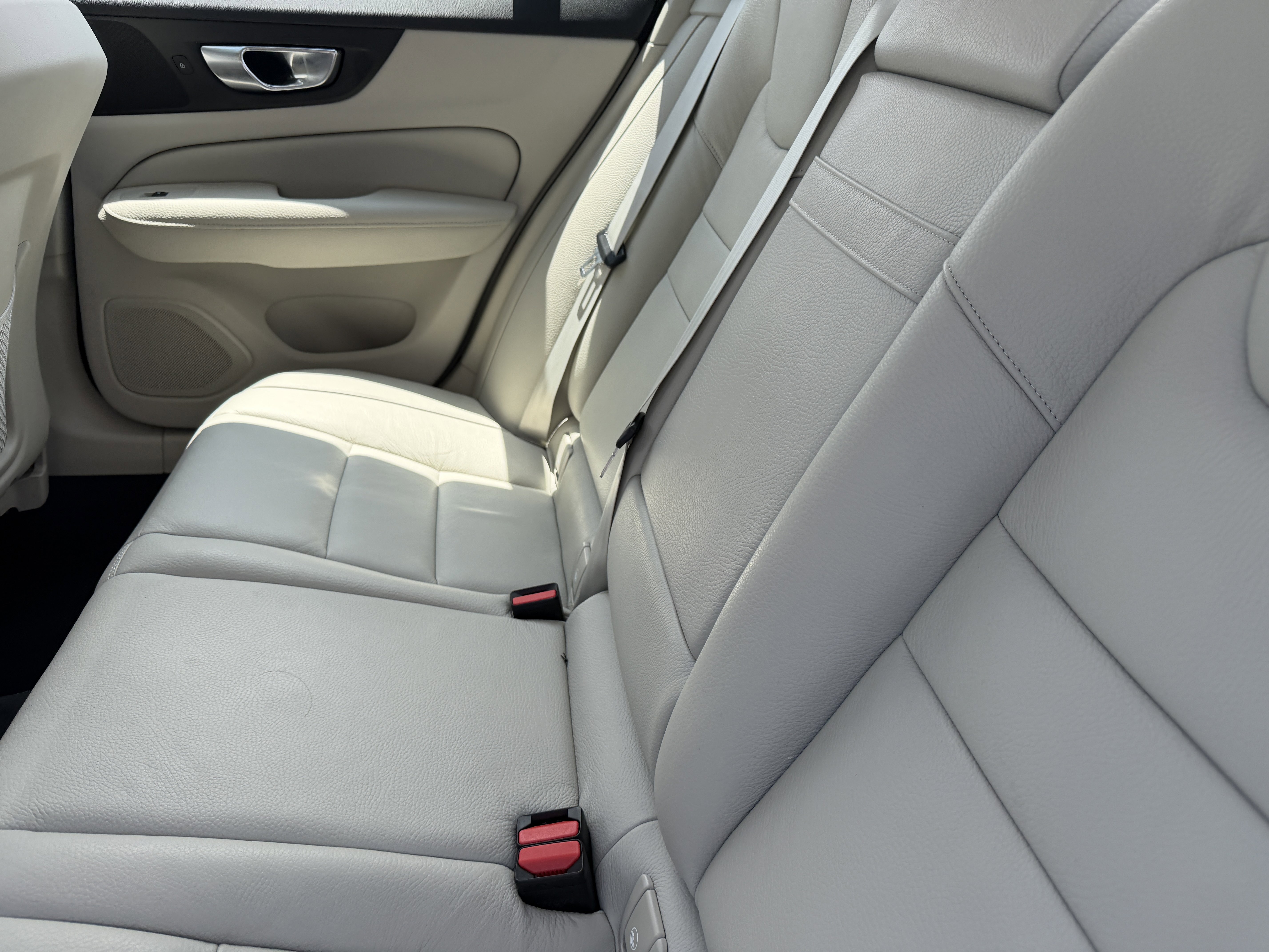 Used 2021 Volvo S60 T5 Inscription FWD image 17