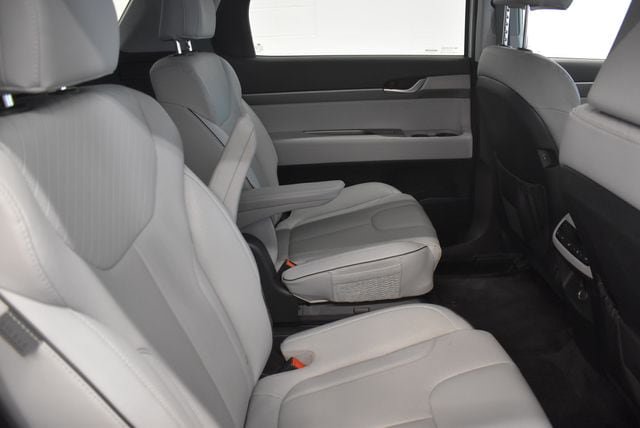 Used 2025 Hyundai Palisade SEL AWD/4WD image 17
